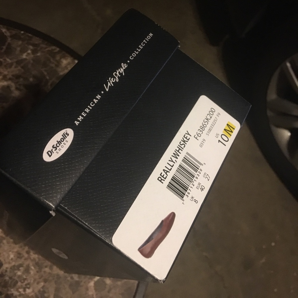 Dr. Sholl’s brown flats size 10M